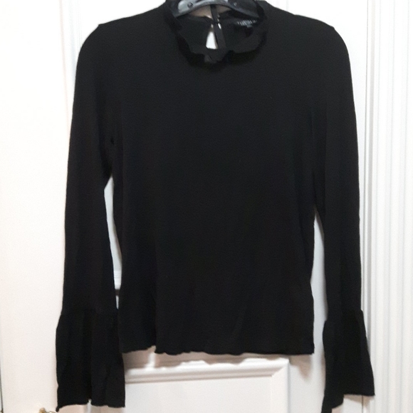 Topshop Tops - 🛍️ Topshop black t shirt bell sleeve